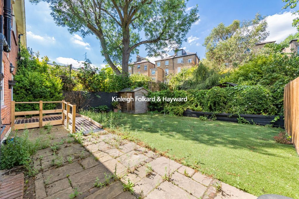 Property photo 2 of 27 Picture No. 26