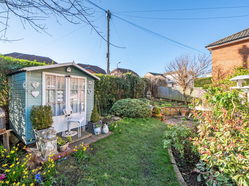 Property photo 2 of 18 1431588-18-69B979...