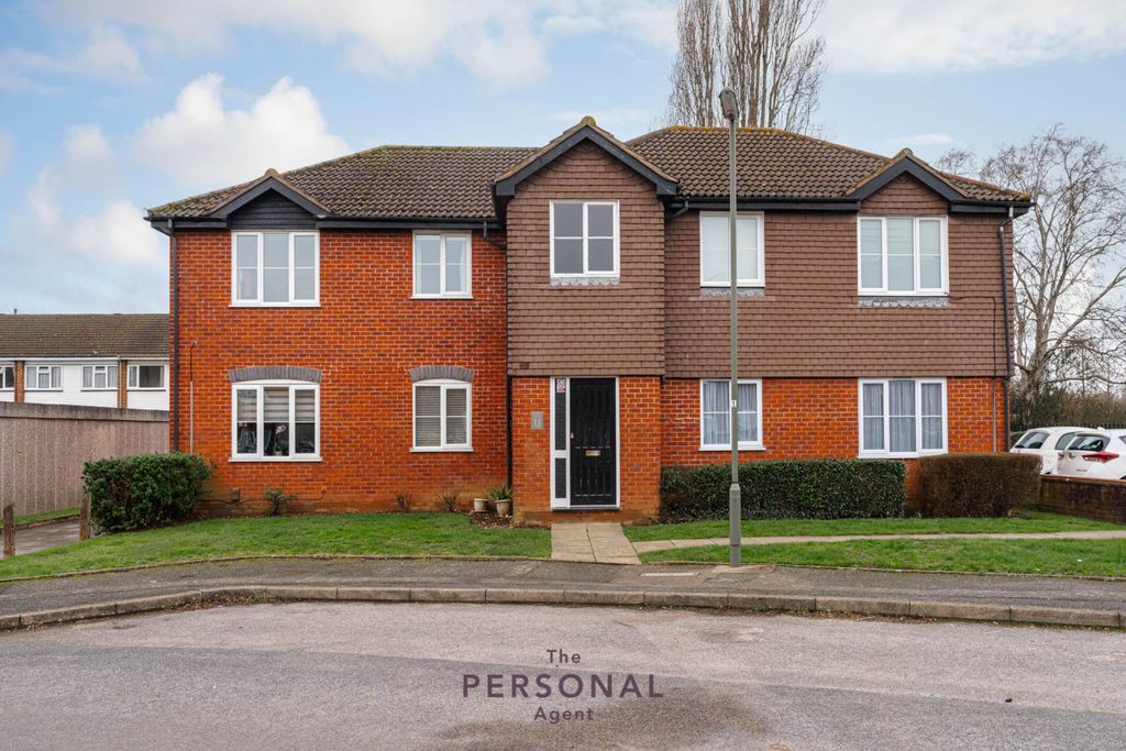 Property photo 1 of 8