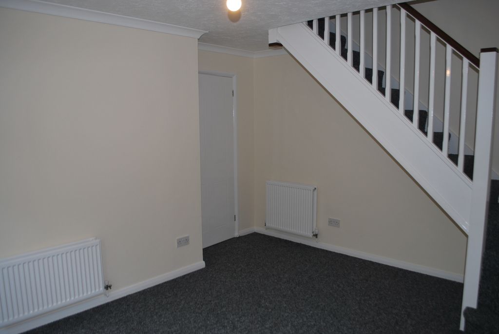 Property photo 2 of 8 Lounge