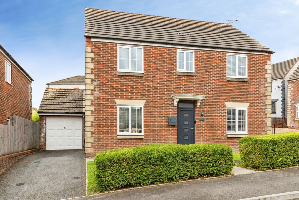 Property photo 1 of 26 Pbox-Img.Jpg