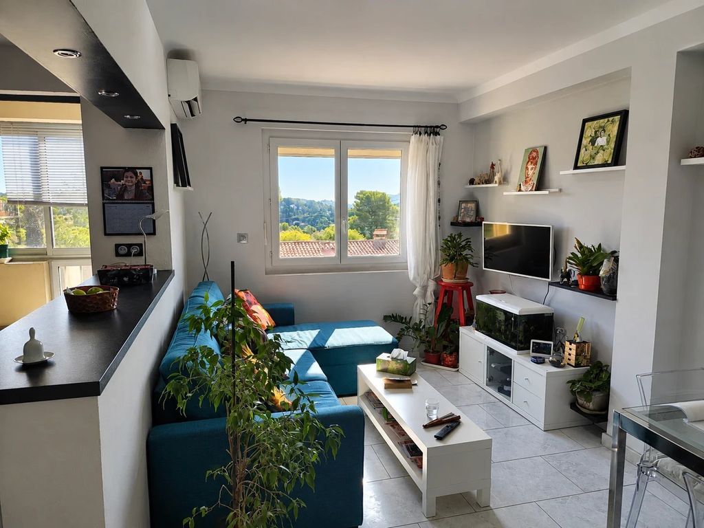 Property photo 1 of 4 Peymeinade – Sunny 2-Room Apartment With Enclosed Garage