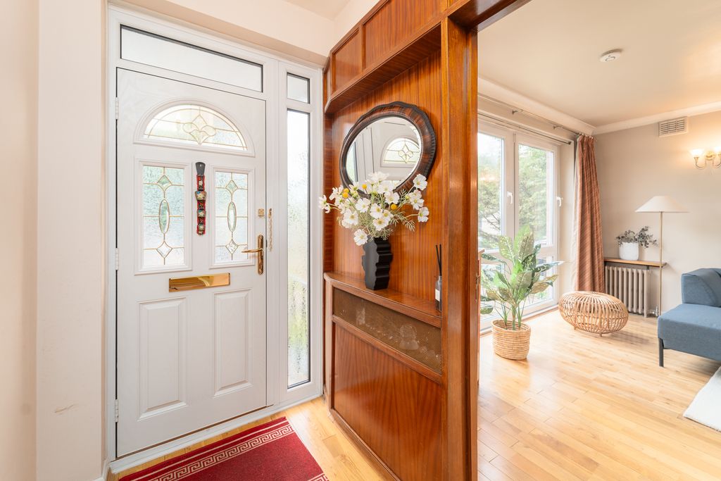 Property photo 2 of 22 Ndb02755-Edit