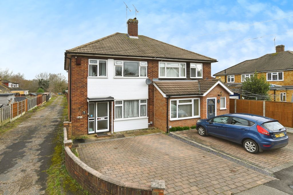 Property photo 1 of 16 External