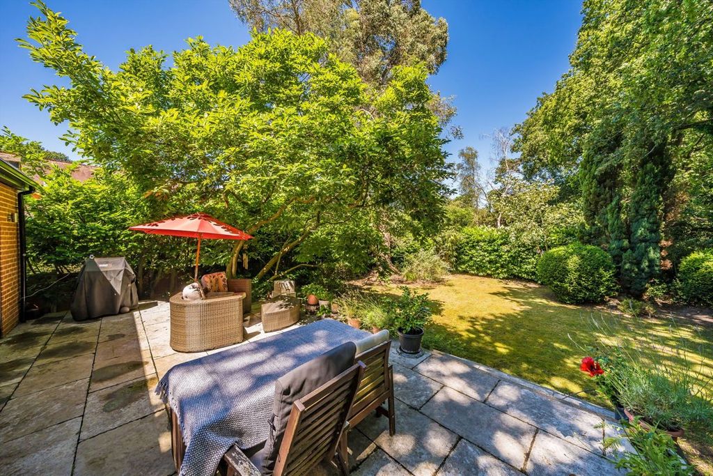 Property photo 2 of 13