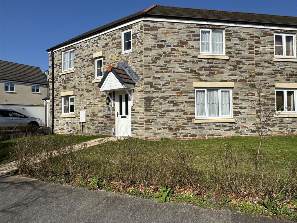 Property photo 1 of 20 Front