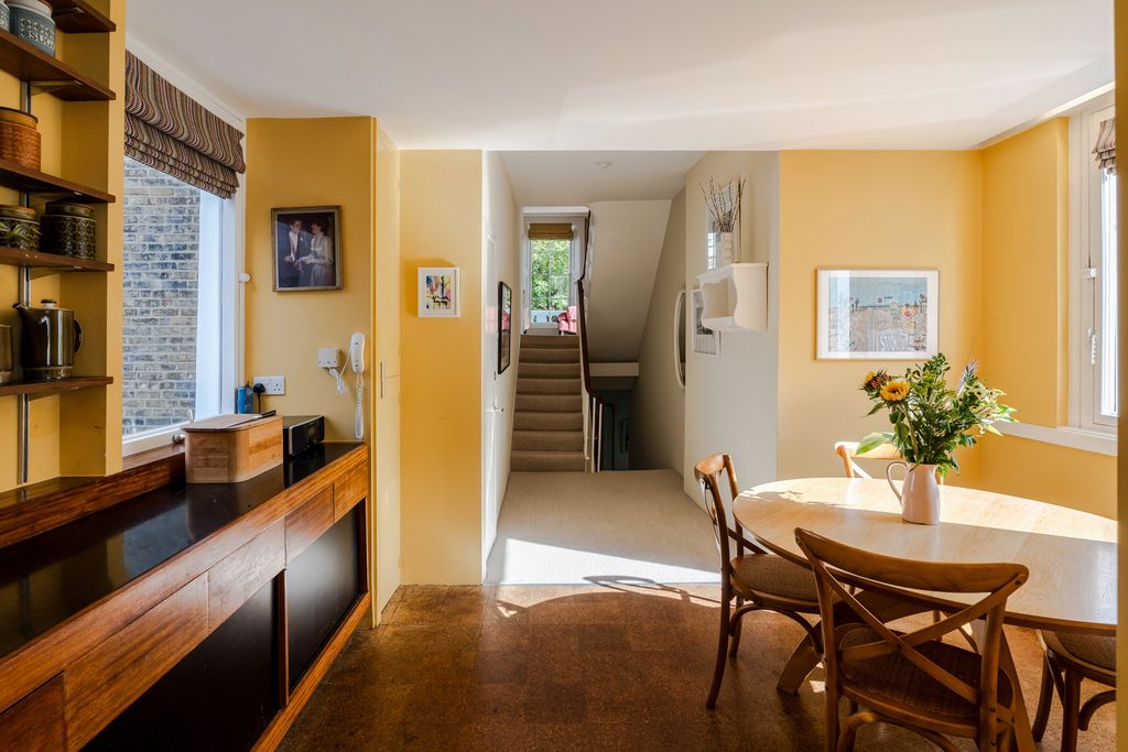 Property photo 3 of 26 312813 - 50 Winchester Street-50.Jpeg