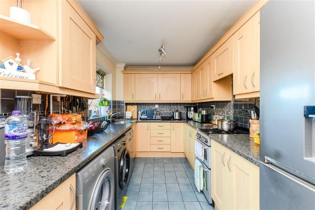 Property photo 3 of 13 Kitchen