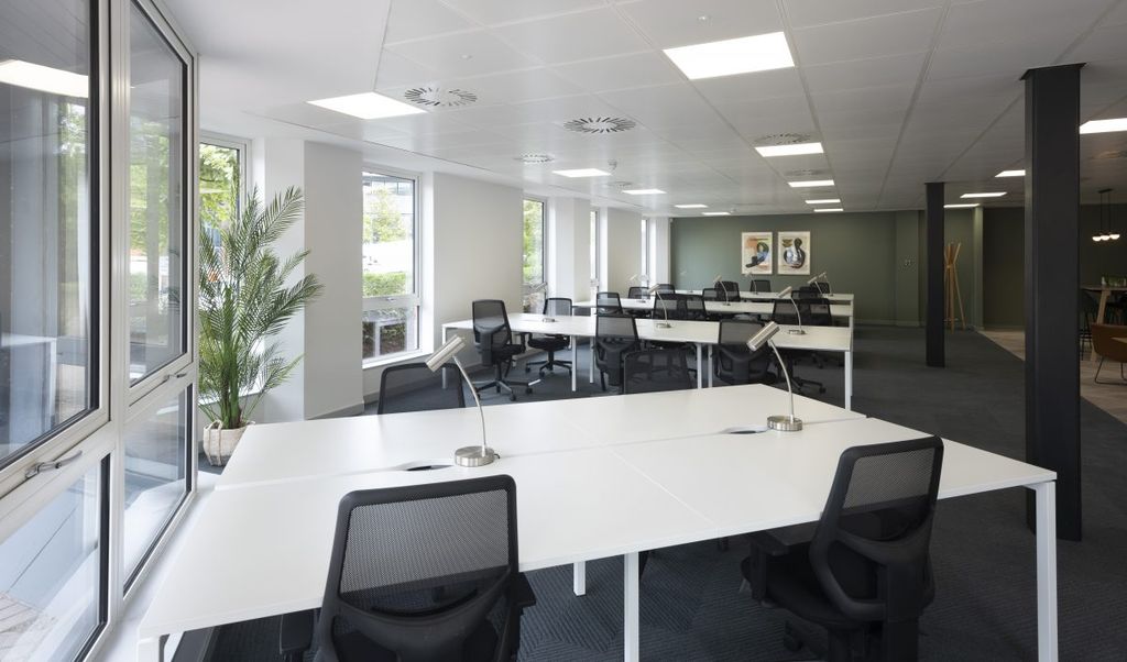 Property photo 3 of 14 Office