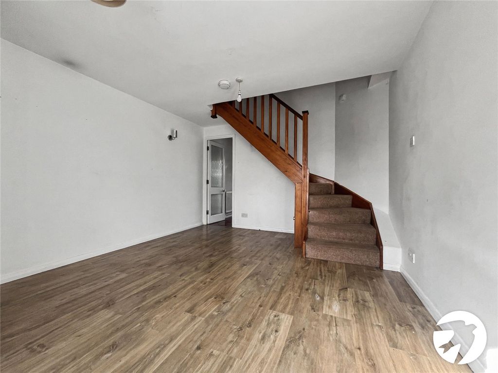 Property photo 2 of 12 Picture No. 25