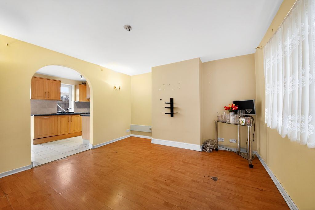 Property photo 2 of 19 Reception Room