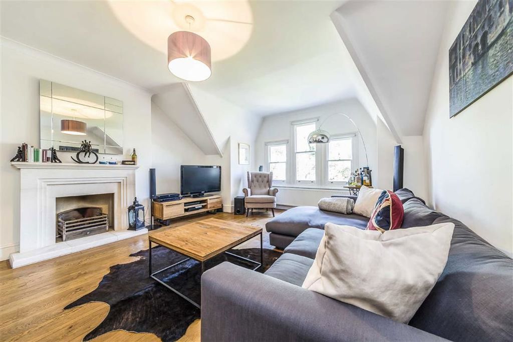 Property photo 2 of 6