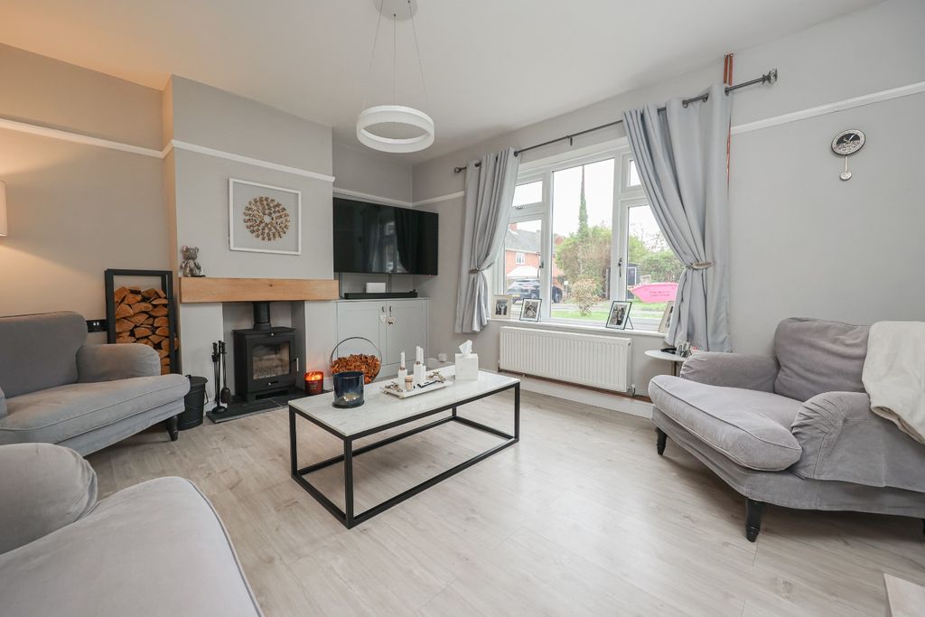 Property photo 1 of 20 4699381