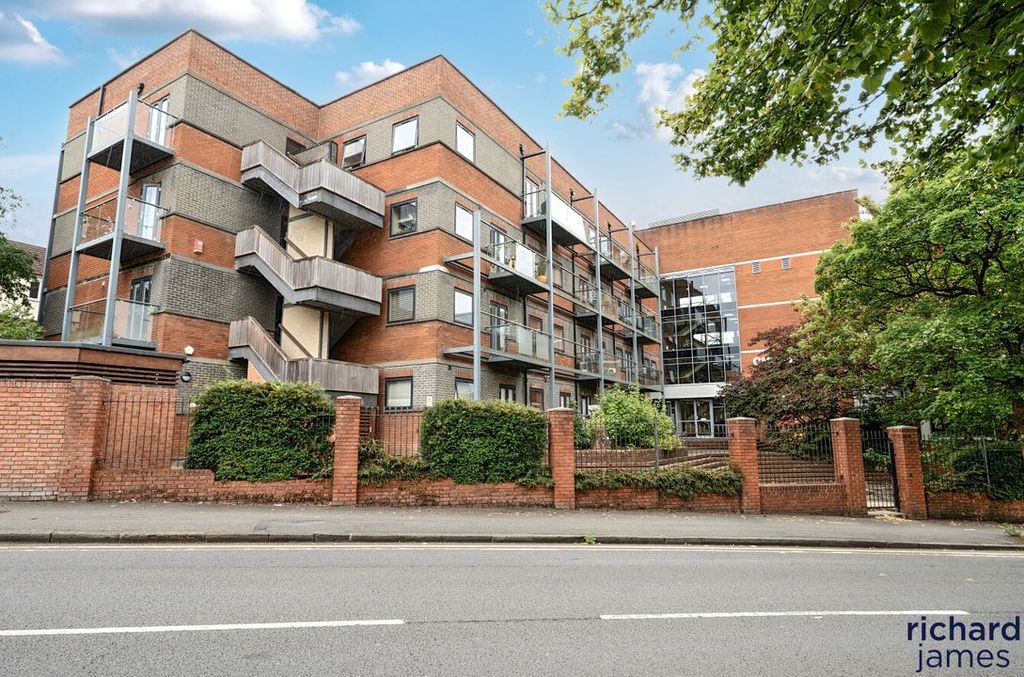 Property photo 1 of 16 E08A679E6d384Bddaab049c01333Aea4