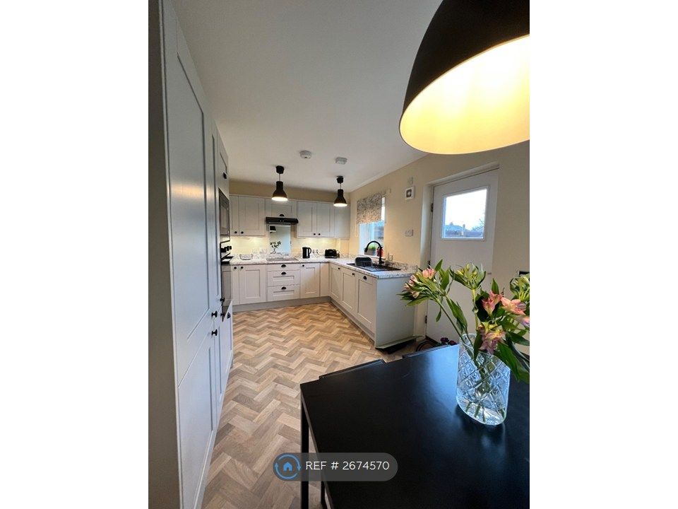 Property photo 1 of 25