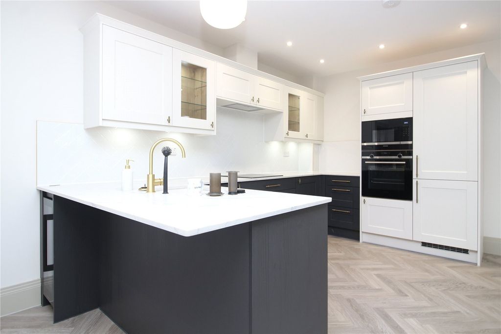 Property photo 2 of 13 Picture No. 03