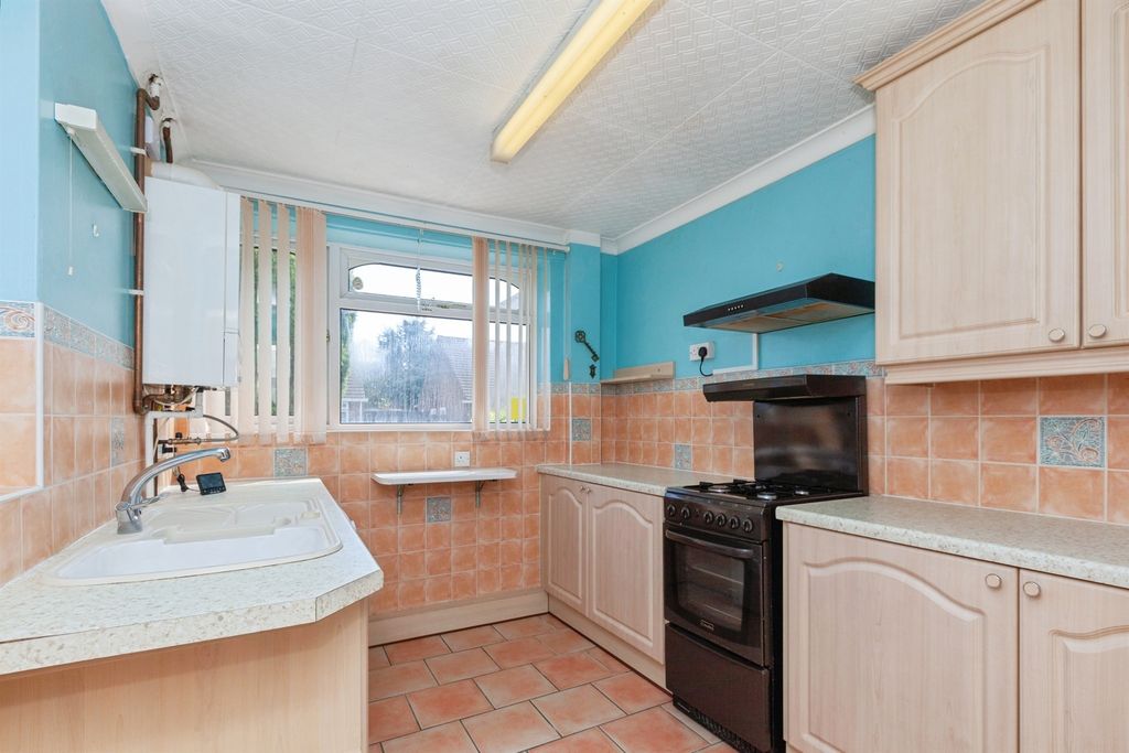 Property photo 3 of 19