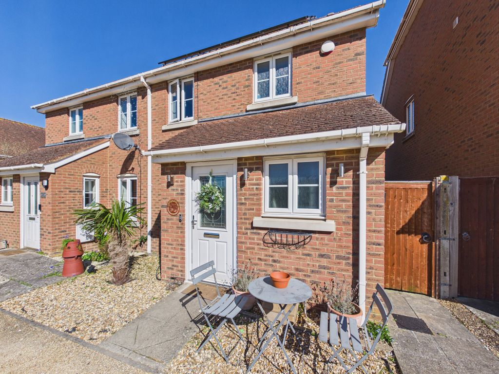 Property photo 1 of 20 Cam01354G0-Pr0689-Still002