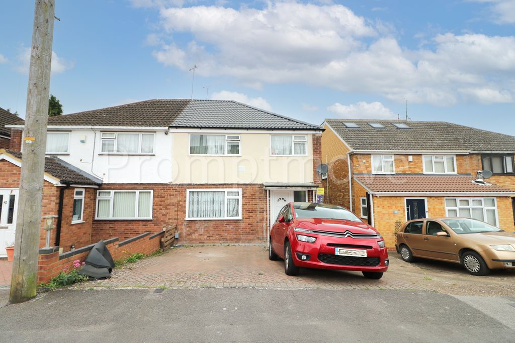 Property photo 1 of 11 Na