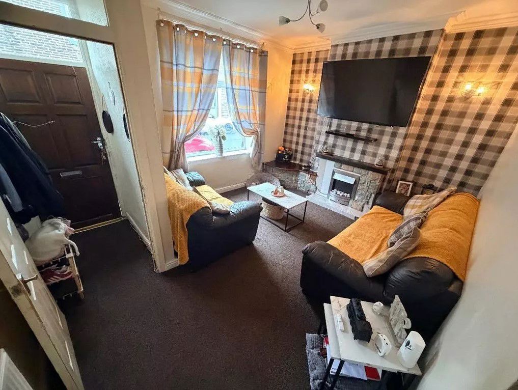 Property photo 2 of 7