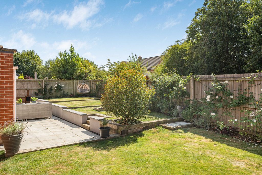 Property photo 2 of 43