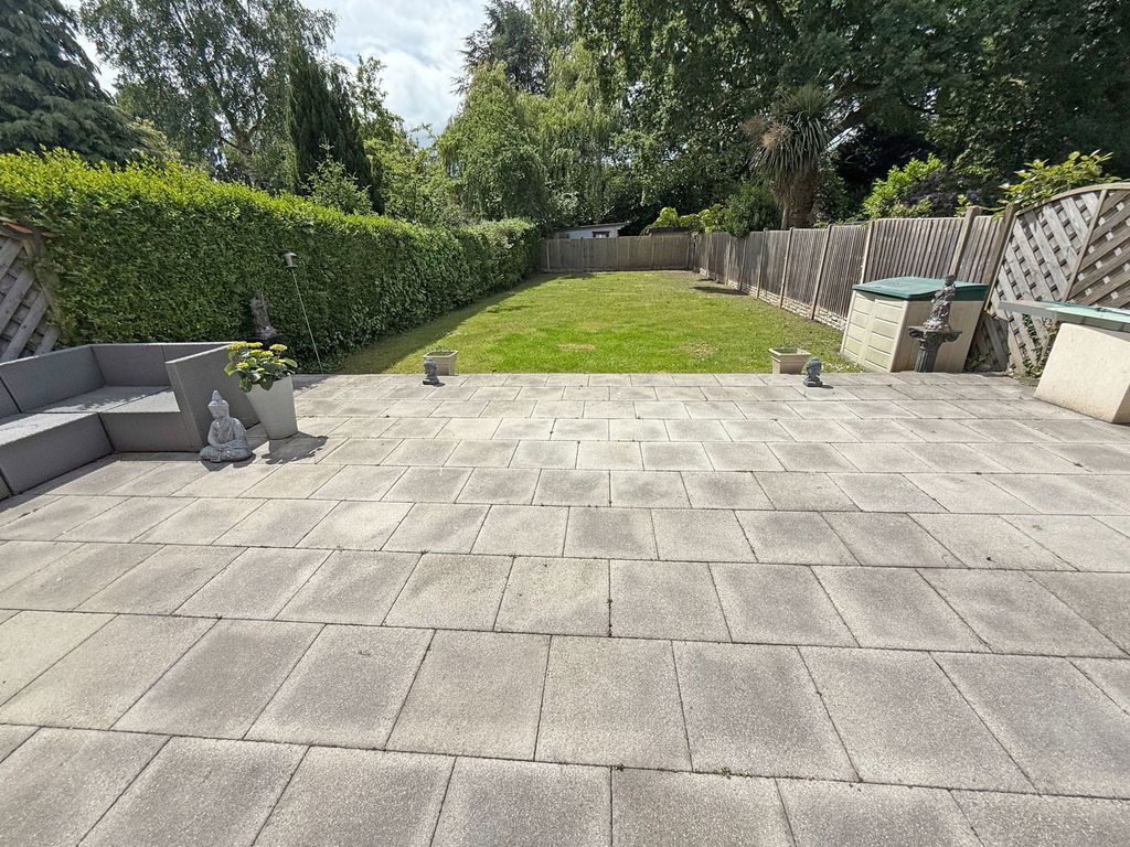 Property photo 2 of 24