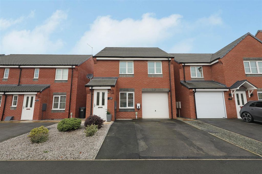 Property photo 1 of 17 Front