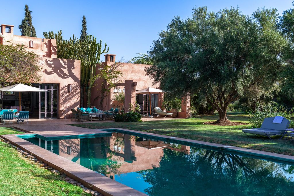 Property photo 1 of 19 Image