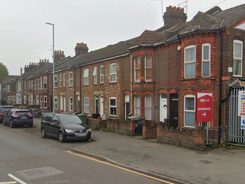 Property photo 1 of 27