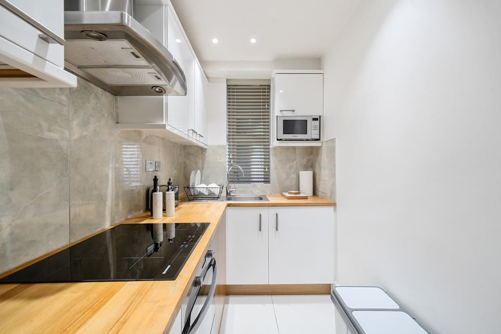 Property photo 3 of 10 Reception