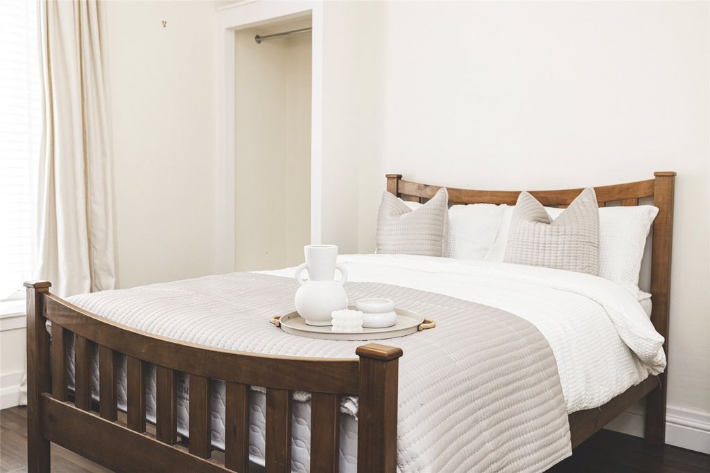 Property photo 2 of 14 Photo 2