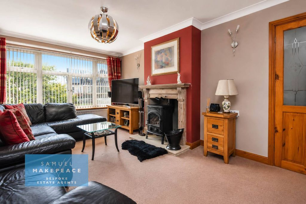 Property photo 2 of 30 Gallery
