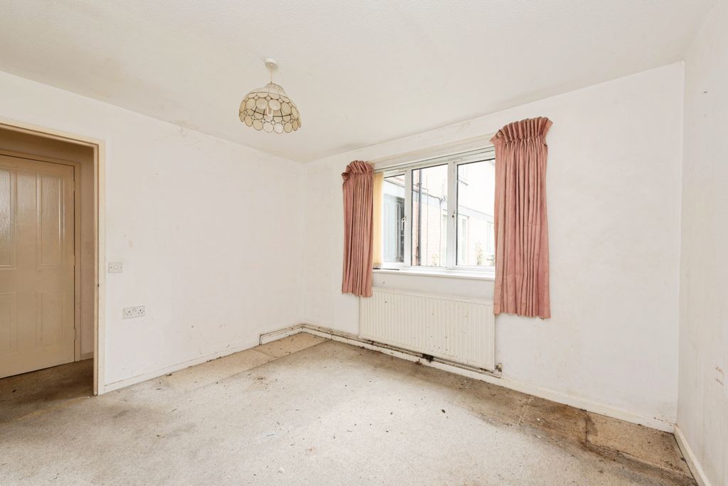 Property photo 3 of 20