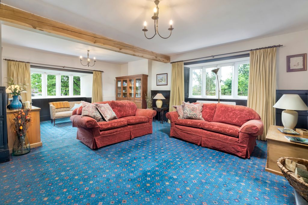 Property photo 3 of 26