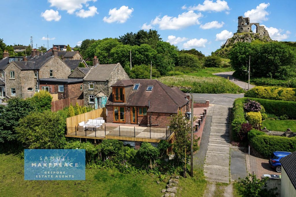 Property photo 1 of 41 Three Bedroom Detached Bungalow With Unrivalled Jaw Dropping Views Next To Mow Cop Castle