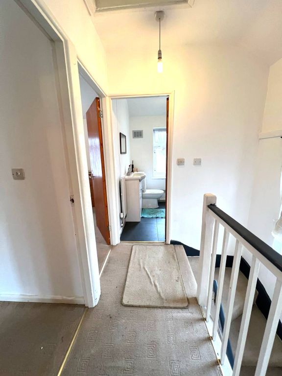 Property photo 3 of 9 Gallery