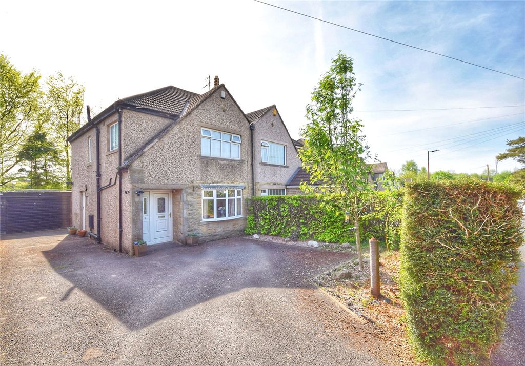 Property photo 1 of 18 External