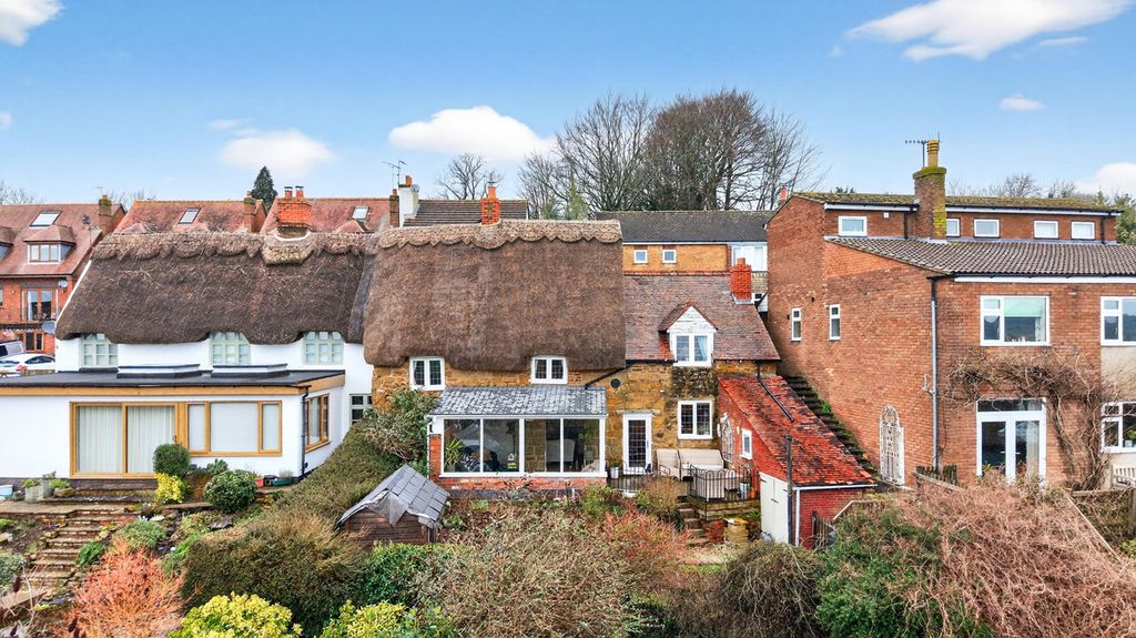 Property photo 2 of 23