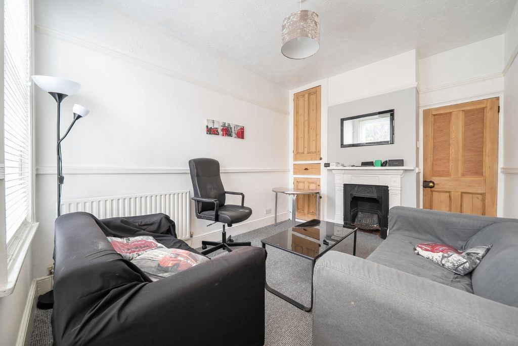 Property photo 2 of 14 Picture No. 46