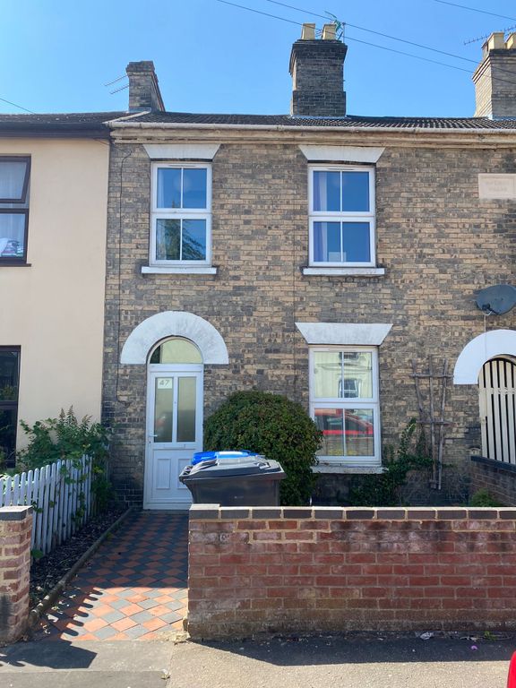 Property photo 1 of 6