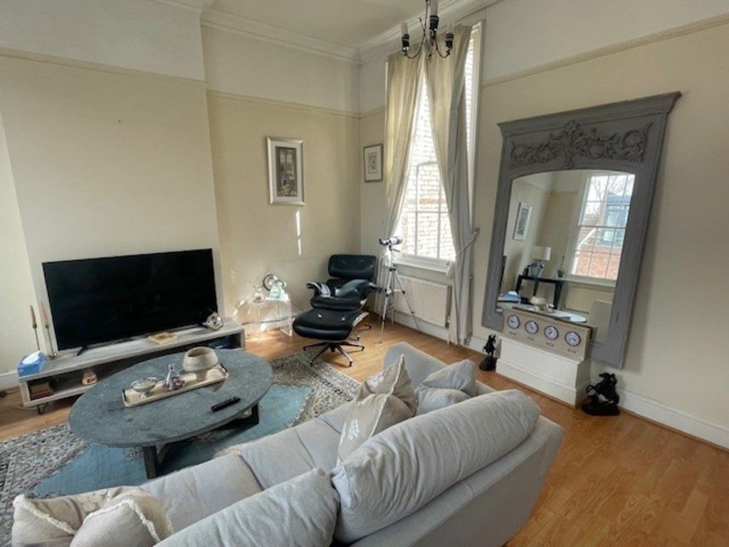 Property photo 3 of 6