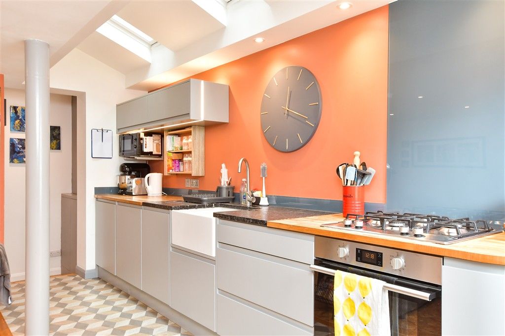 Property photo 1 of 13 Lounge/ Kitchen