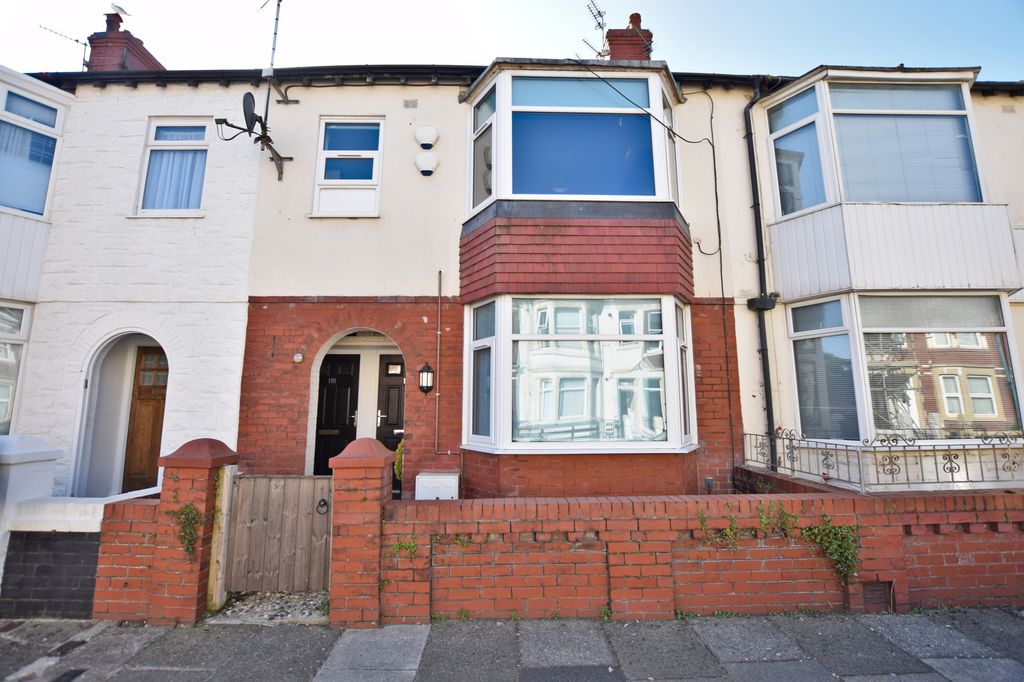 Property photo 1 of 5