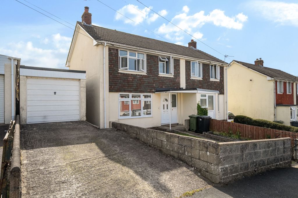 Property photo 1 of 20 1467101 (2)