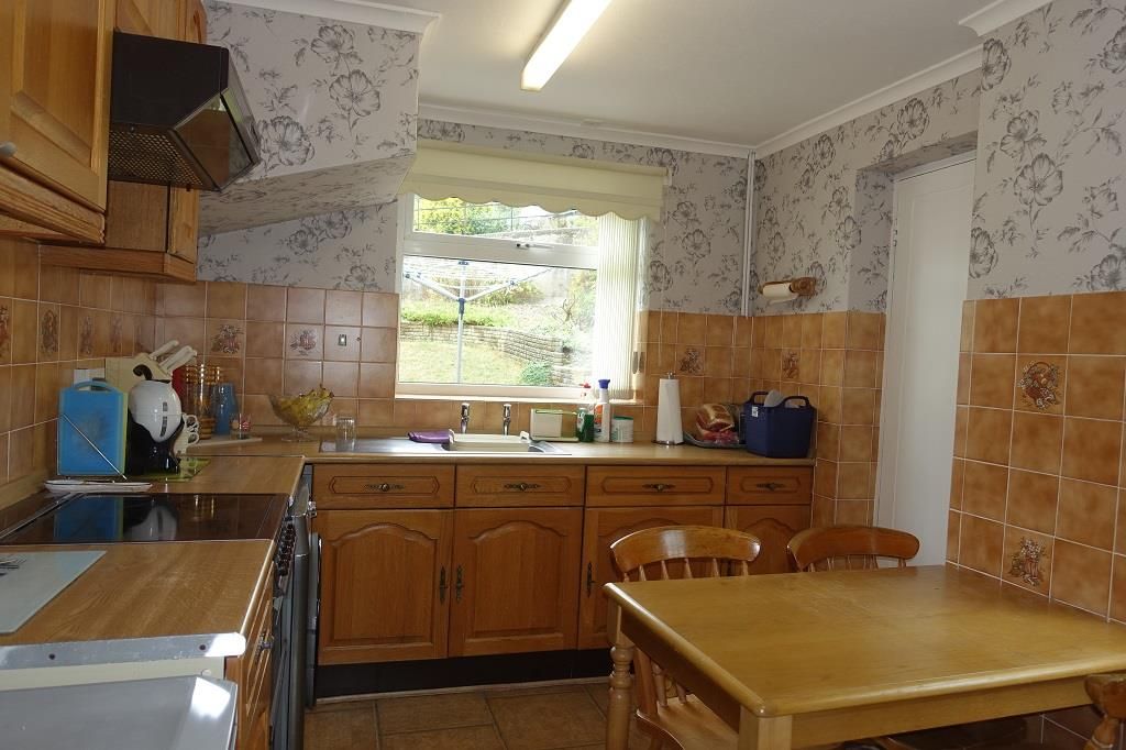 Property photo 3 of 17 Kitchen Diner