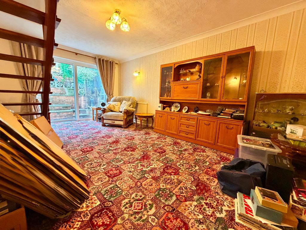 Property photo 3 of 20