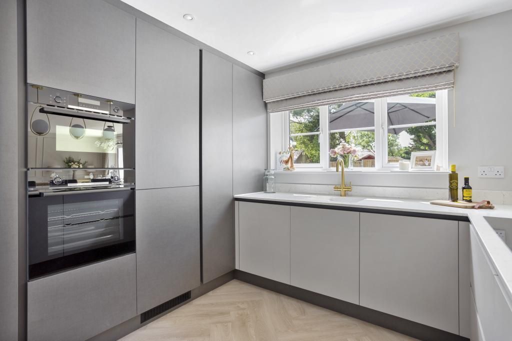 Property photo 2 of 12 Picture No. 04