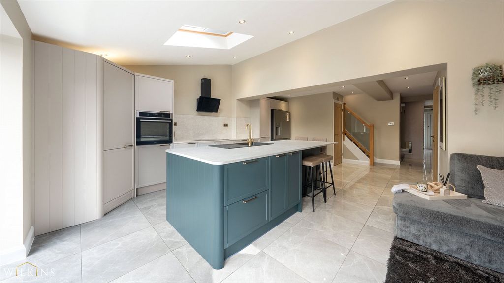 Property photo 3 of 47 Picture No. 22