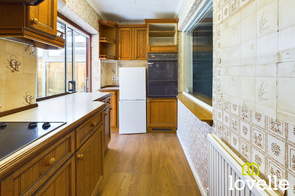 Property photo 3 of 23