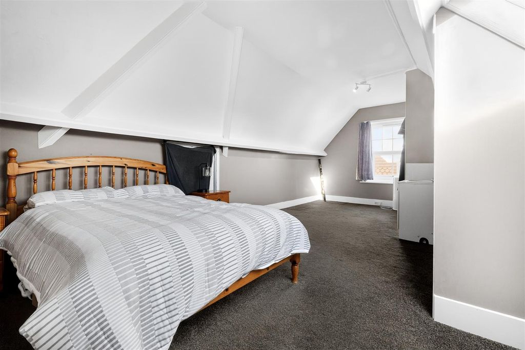 Additional image 14 of 5 bed semi-detached house for saleBeach Road, Littlehampton BN17